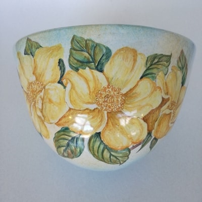 Ceramiche d-Arte di Albisola - Maiolica dipinta con rose antiche.